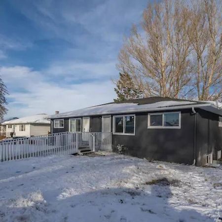 Accessible/Petfriendly-2Bedsuite YYC Kültér fotó
