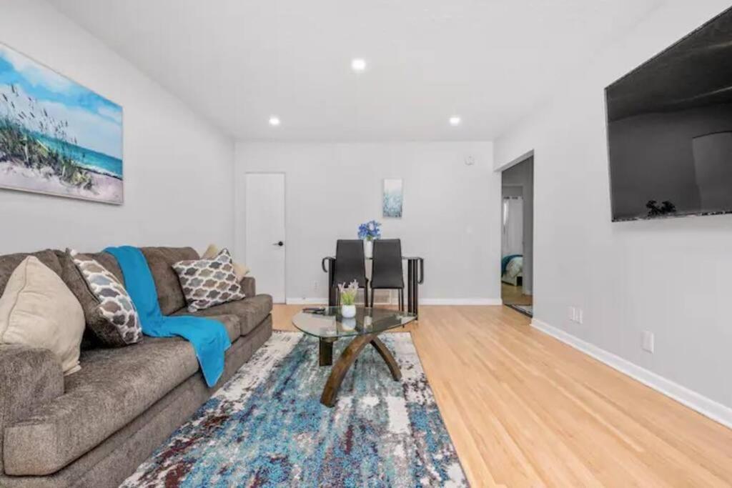 Accessible/Petfriendly-2Bedsuite YYC Kültér fotó