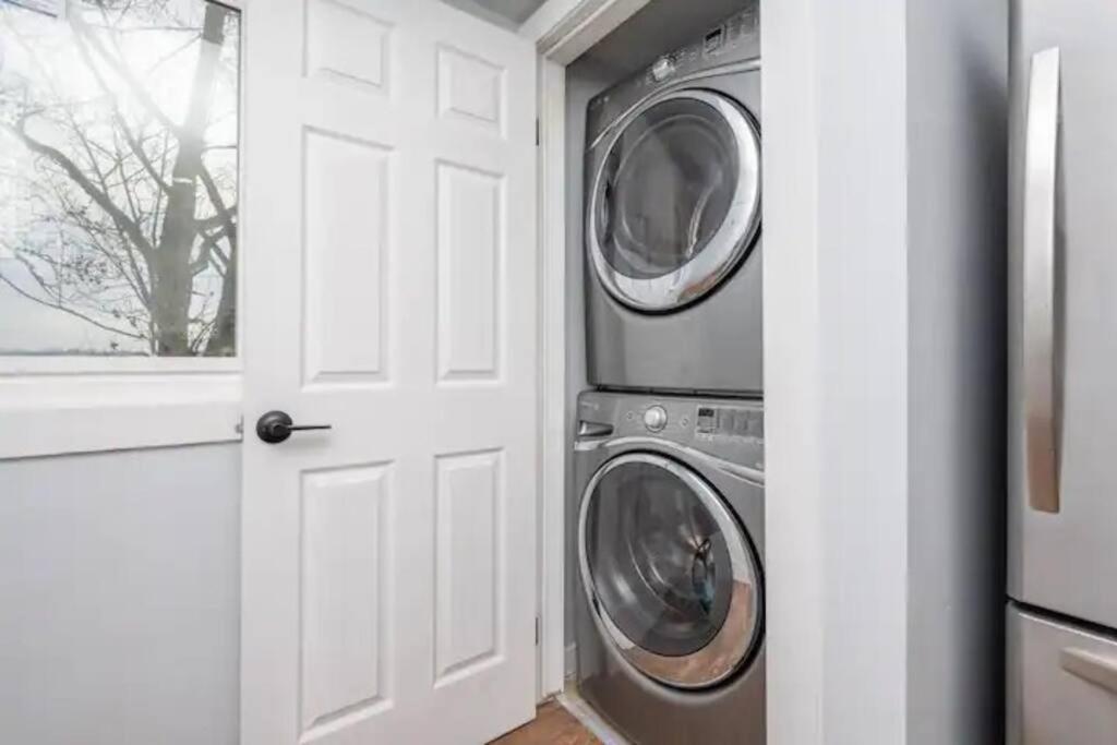 Accessible/Petfriendly-2Bedsuite YYC Kültér fotó