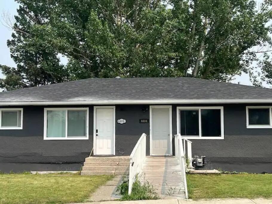 Accessible/Petfriendly-2Bedsuite YYC Kültér fotó